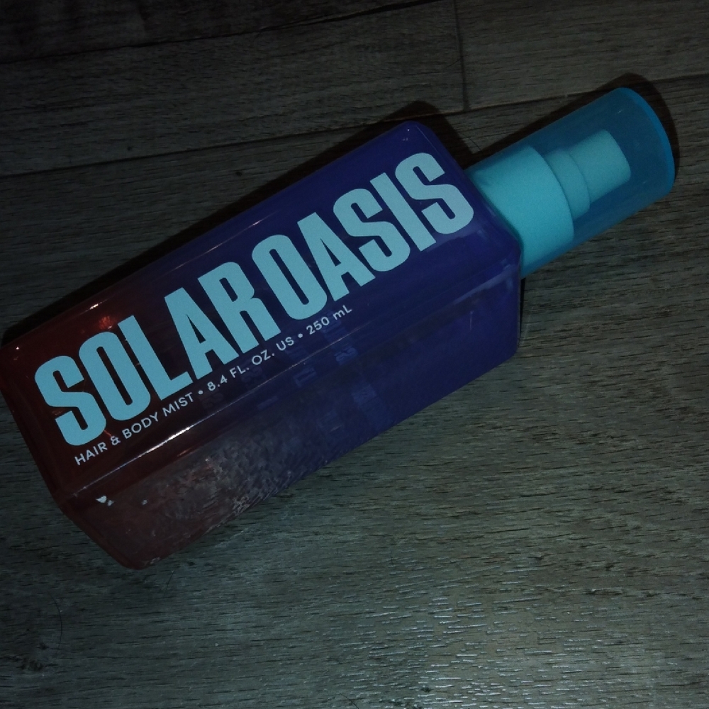 New Solar Oasis Hair & Body Mist New Great Gift